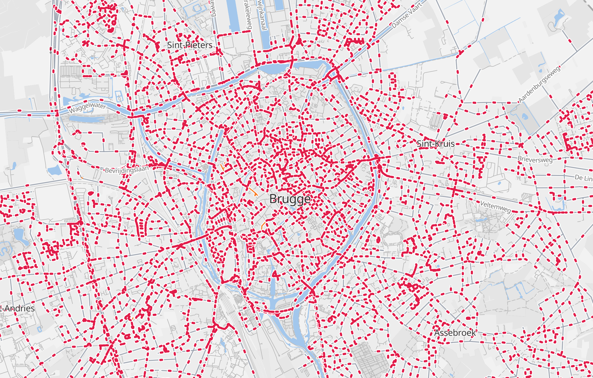 A map with matched traffic counts on each segment in Bruges, Belgium.