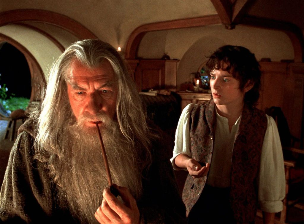 Comme Frodon recevant les conseils de Gandalf avant son départ, l'analyste doit s'équiper des bons outils et méthodologies pour son voyage dans les données.