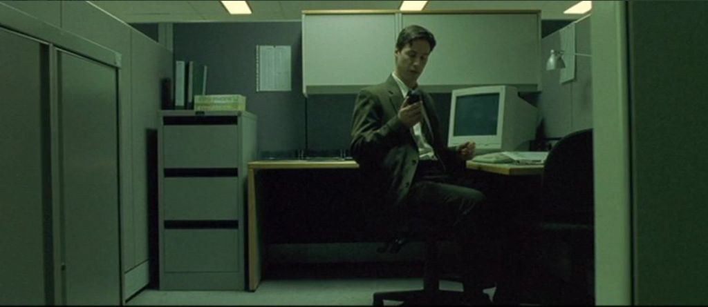 Comme Neo dans Matrix avant de prendre la pilule rouge, vos données avant analyse représentent un "monde ordinaire" dont la vraie nature reste cachée.