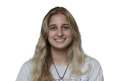 25-26 Facilitator | Luisa F.