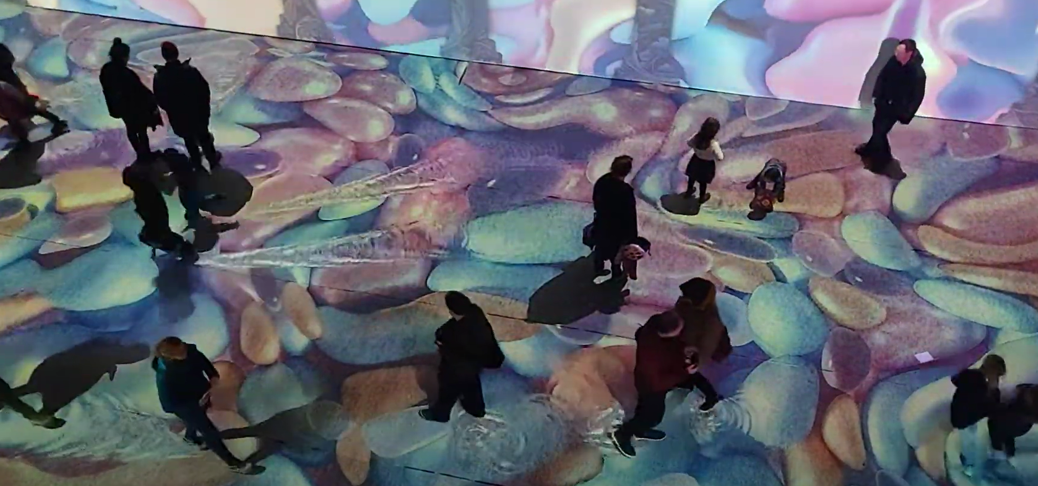 A lot of people : small effect