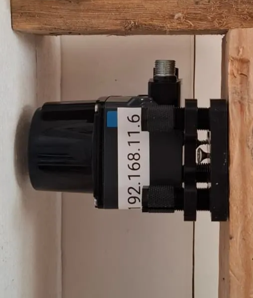 This setup is a quick demonstration, meant only to give you a general idea of the positioning.